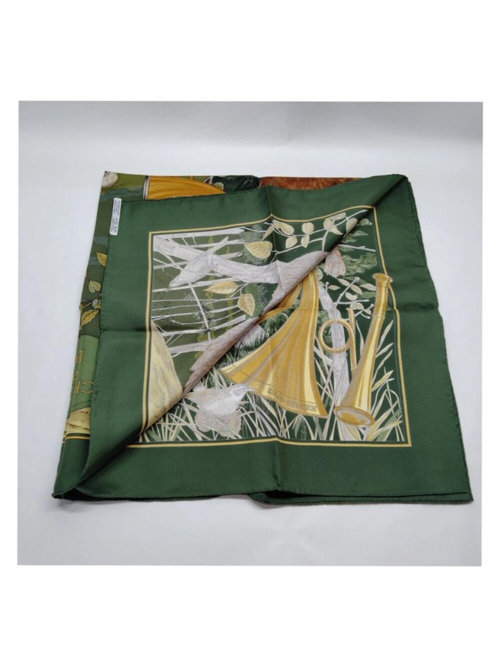Authentic Hermès Chasse au Bois Carré 90 Silk Scarf Green Hunting Print Made in - Picture 4 of 10
